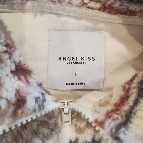 Aztec Sherpa Top-NWT - Picture 3 of 7